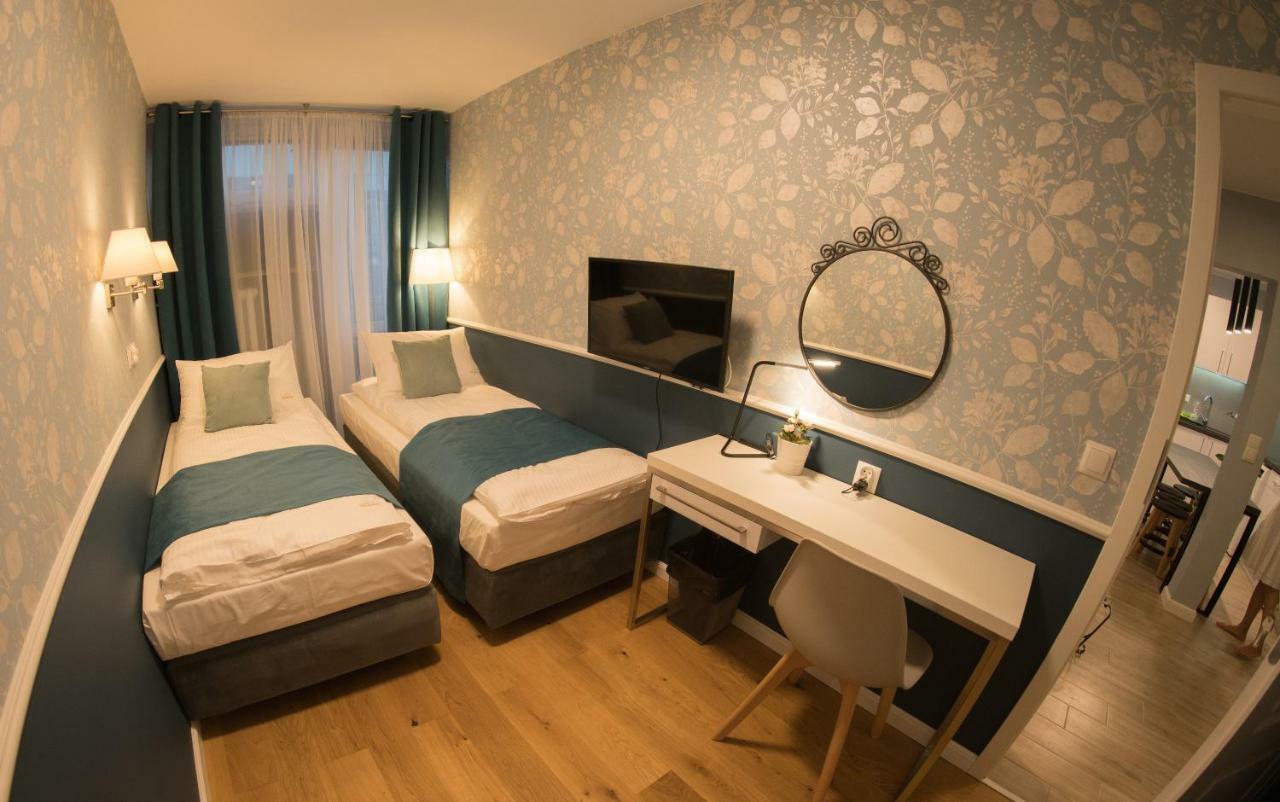 Apartament Hotel Grzybowska 9 Варшава Екстер'єр фото