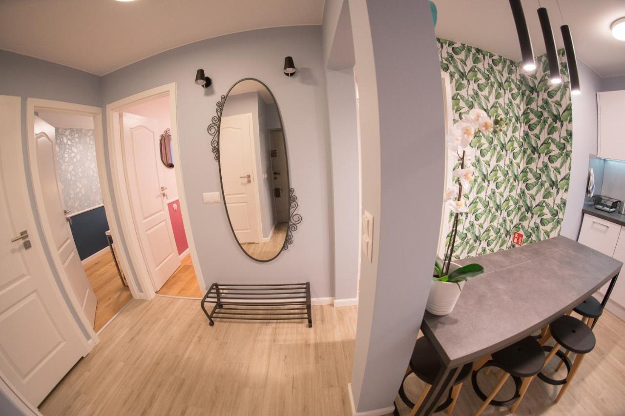 Apartament Hotel Grzybowska 9 Варшава Екстер'єр фото